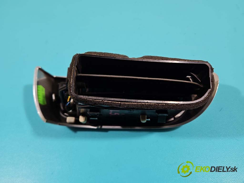 Porsche Cayenne II 2010-2017 4.8 V8 Turbo 500KM automatic 368 kW 4806 cm3 5- Mřížka: kúrenia stredová 7P5819727A (Mriežky kúrenia (fukáre))