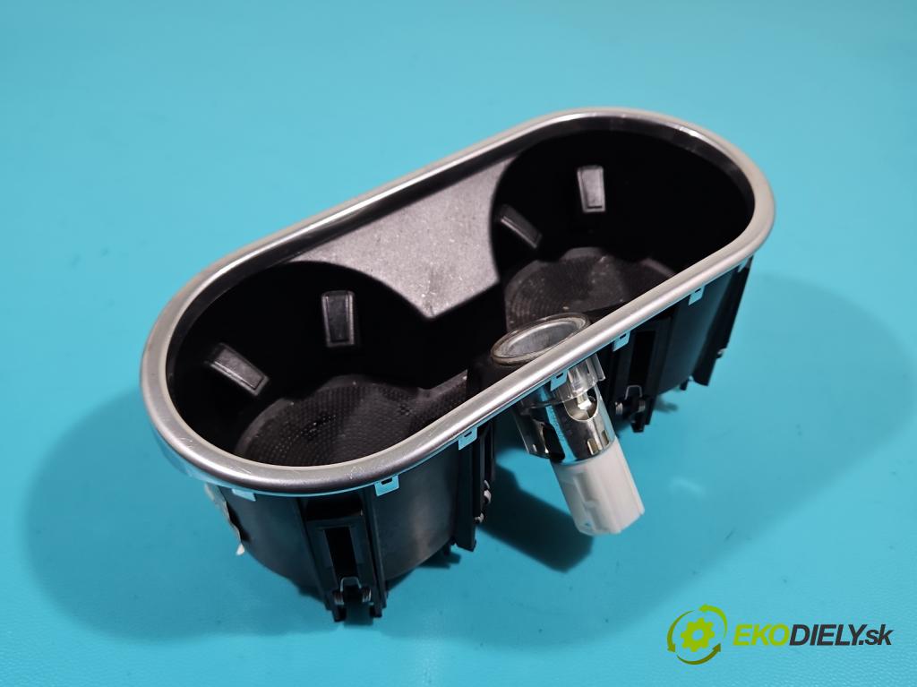 Porsche Cayenne II 2010-2017 4.8 V8 Turbo 500KM automatic 368 kW 4806 cm3 5- Rukojeť: na nápoje: 7P5862531 (Úchyty, držiaky na nápoje)