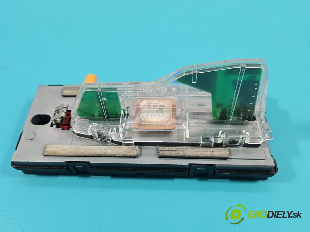 Volvo V90 2016- 2.0 D5 235 HP automatic 173 kW 1969 cm3 5- Antena 31346765
