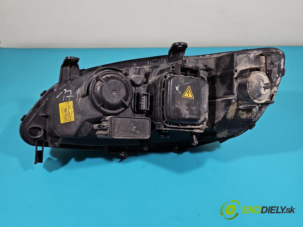Opel Zafira A 1999-2005 1.8 16V 125 HP manual 92 kW 1796 cm3 5- Reflektor: pravý 24434827RH (Pravé)