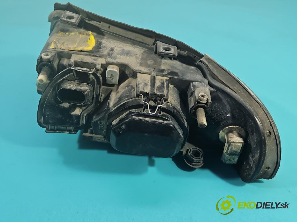 Audi A4 B5 1994-2001 1.9 tdi 110 HP manual 81 kW 1896 cm3 5- Reflektor: pravý  (Pravé)