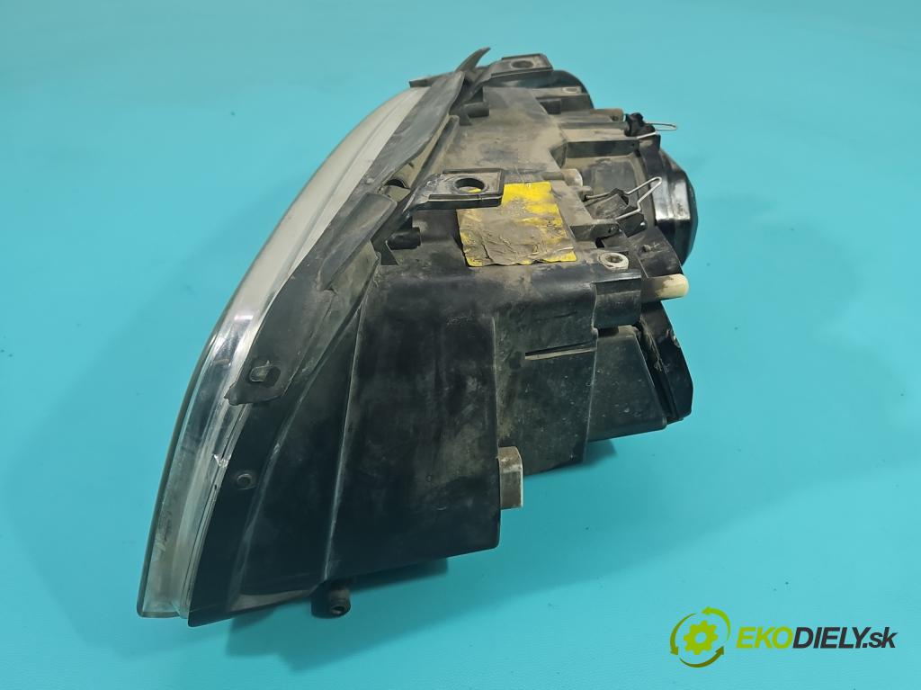 Audi A4 B5 1994-2001 1.9 tdi 110 HP manual 81 kW 1896 cm3 5- Reflektor: pravý  (Pravé)