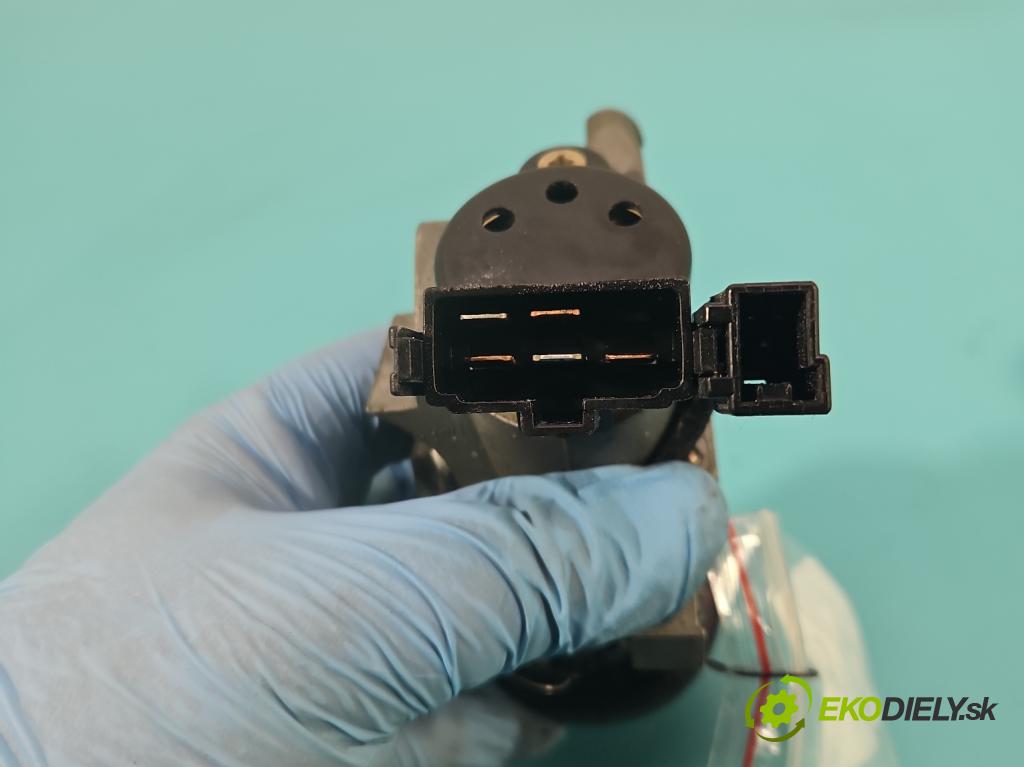 Volvo S40 I 1995-2004 1.9 dci 102 HP manual 75 kW 1870 cm3 4- Spínačka  (Spínacie skrinky a kľúče)