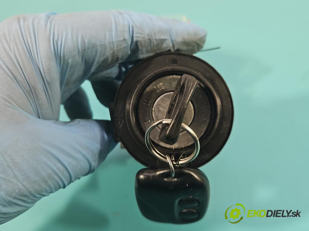 Volvo S40 I 1995-2004 1.9 dci 102 HP manual 75 kW 1870 cm3 4- Spínačka  (Spínacie skrinky a kľúče)