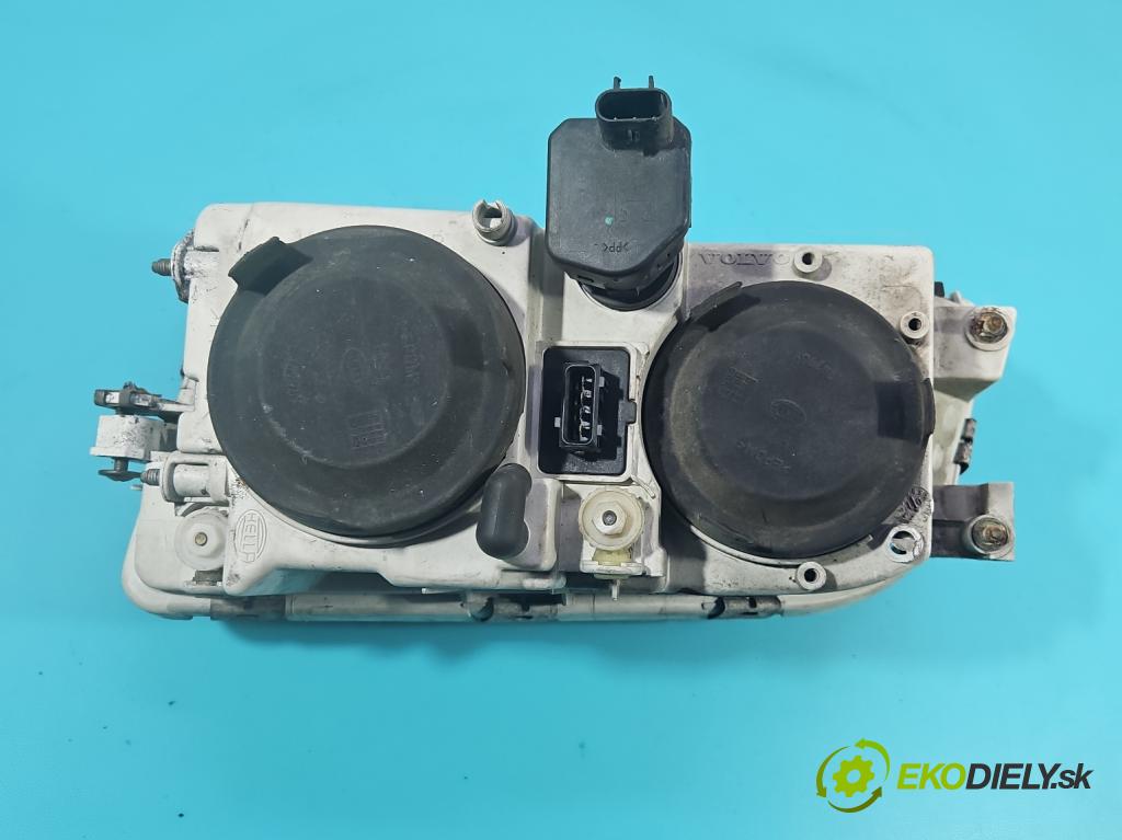 Volvo S40 I 1995-2004 1.9 dci 102 HP manual 75 kW 1870 cm3 4- Reflektor: pravý 30899679 (Pravé)