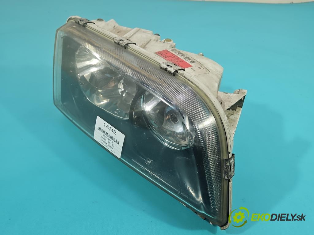 Volvo S40 I 1995-2004 1.9 dci 102 HP manual 75 kW 1870 cm3 4- Reflektor: pravý 30899679 (Pravé)