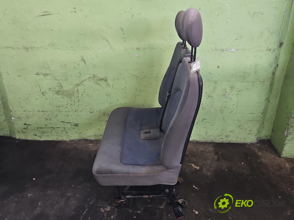 Renault Master II 1998-2010 2.5d 80 HP manual 59 kW 2499 cm3 5- Sedačka pravý  (Sedačky, sedadlá)