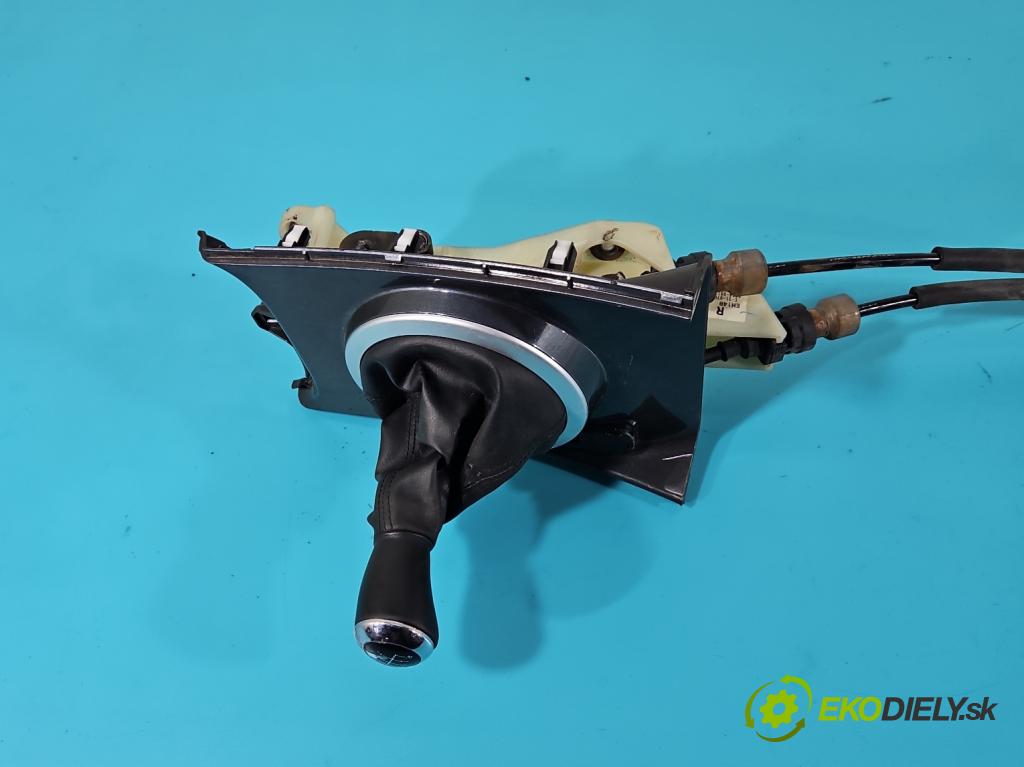 Mazda Cx-7 2.3 T 260 HP manual 191 kW 2261 cm3 5- Páka: Změny: stupeň,rýchlosť RH14B (Rýchlostná páka (kulisa))