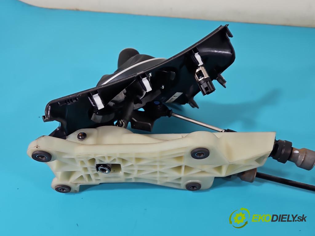 Mazda Cx-7 2.3 T 260 HP manual 191 kW 2261 cm3 5- Páka: Změny: stupeň,rýchlosť RH14B (Rýchlostná páka (kulisa))