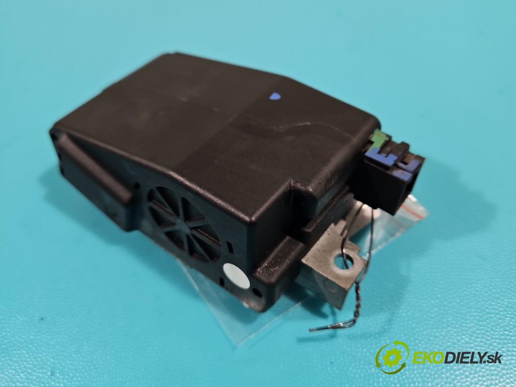 Porsche Cayenne II 2010-2017 4.8 V8 Turbo 500KM automatic 368 kW 4806 cm3 5- Blokáda: řízení: 7PP905852C (Ostatné)