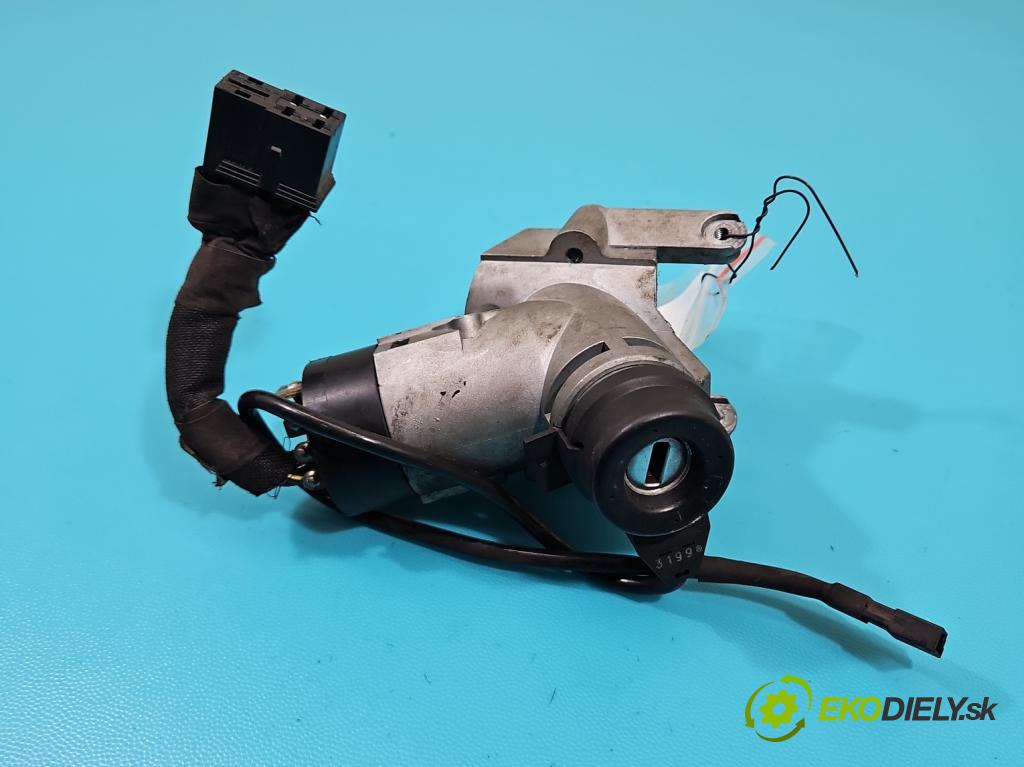 Mercedes Vito W638 1996-2003 2.2 cdi 82 HP manual 60 kW 2151 cm3 5- Spínačka  (Spínacie skrinky a kľúče)