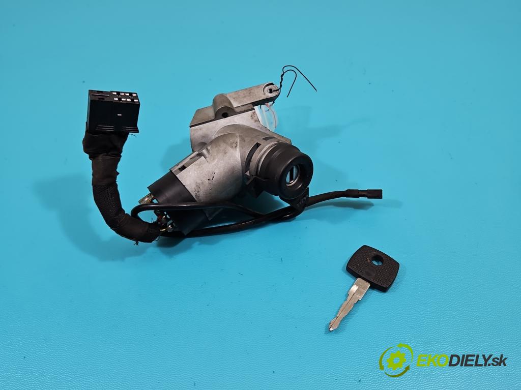 Mercedes Vito W638 1996-2003 2.2 cdi 82 HP manual 60 kW 2151 cm3 5- Spínačka  (Spínacie skrinky a kľúče)