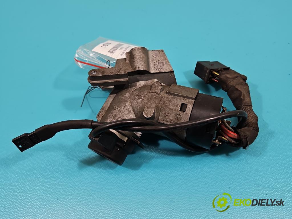 Mercedes Vito W638 1996-2003 2.2 cdi 82 HP manual 60 kW 2151 cm3 5- Spínačka  (Spínacie skrinky a kľúče)