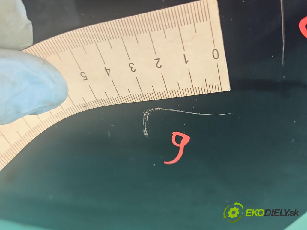 Vw Golf IV 1997-2003 1.4 16V 75 hp manual 55 kW 1390 cm3 5- zadní kufrové dveře  (Zadní kapoty)