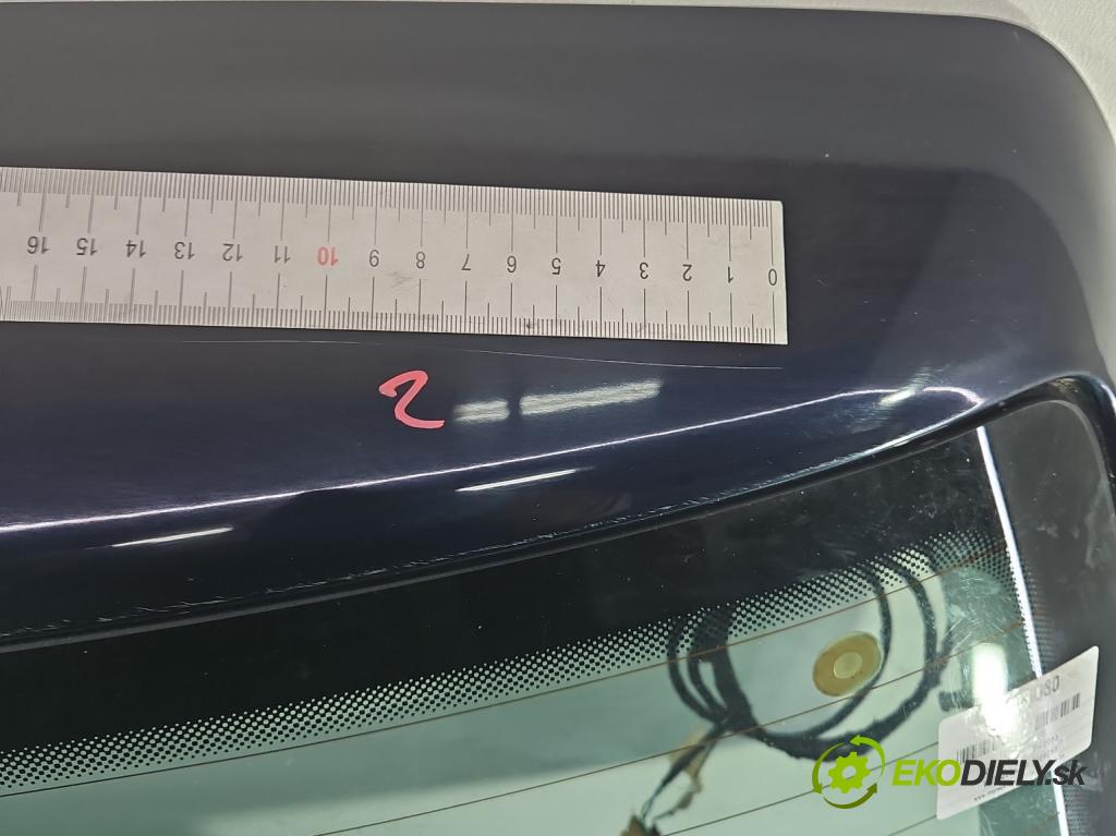 Vw Golf IV 1997-2003 1.4 16V 75 hp manual 55 kW 1390 cm3 5- zadní kufrové dveře  (Zadní kapoty)