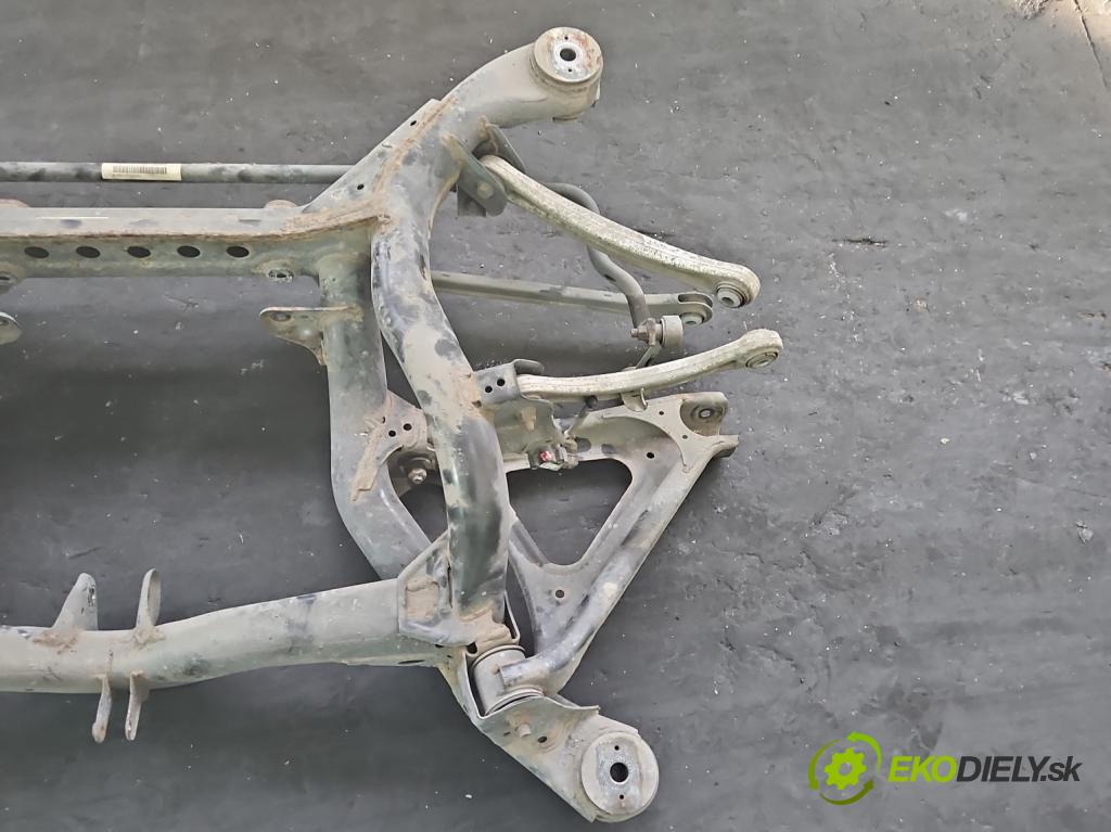 Porsche Cayenne II 2010-2017 4.8 V8 Turbo 500KM automatic 368 kW 4806 cm3 5- zadní výztuha  (Výztuhy zadní)