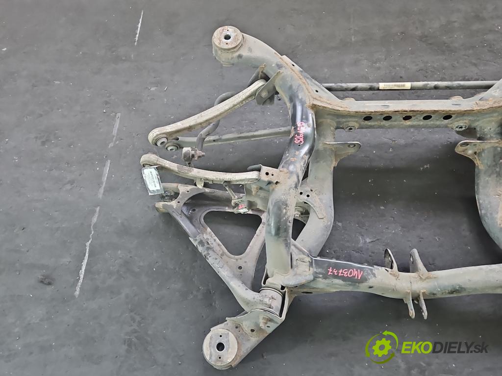 Porsche Cayenne II 2010-2017 4.8 V8 Turbo 500KM automatic 368 kW 4806 cm3 5- zadní výztuha  (Výztuhy zadní)