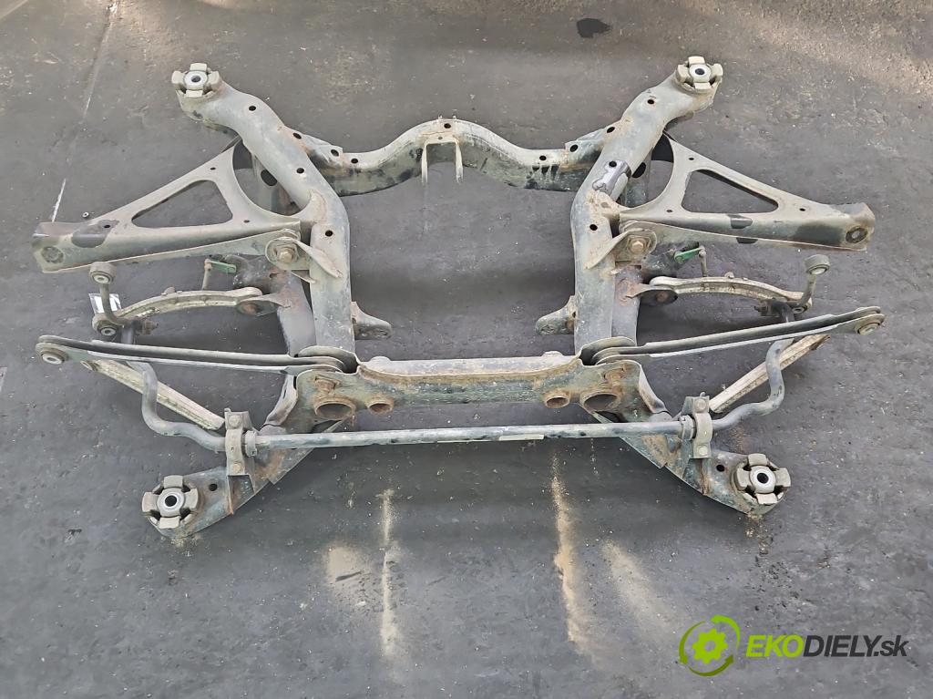 Porsche Cayenne II 2010-2017 4.8 V8 Turbo 500KM automatic 368 kW 4806 cm3 5- zadní výztuha  (Výztuhy zadní)