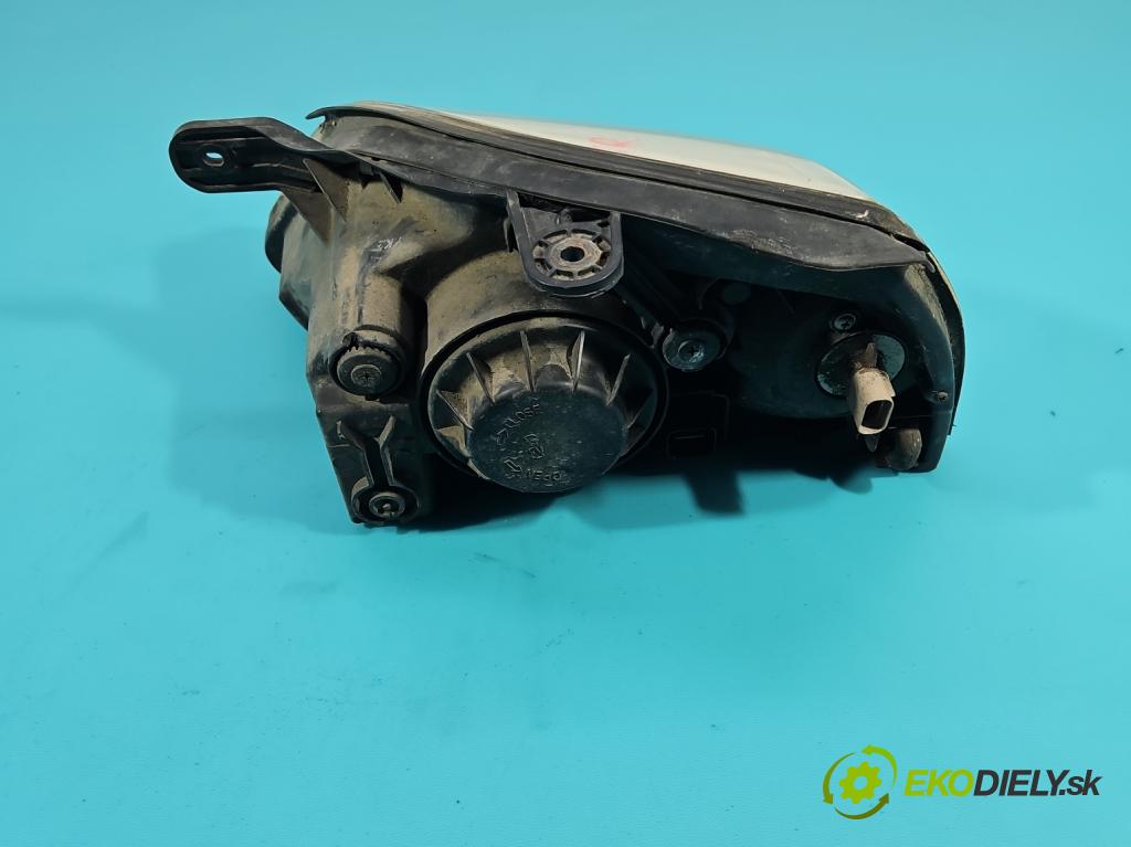 Kia Rio I 1999-2005 1.5 16V 97KM manual 71 kW 1493 cm3 5- Reflektor: pravý (Pravé)