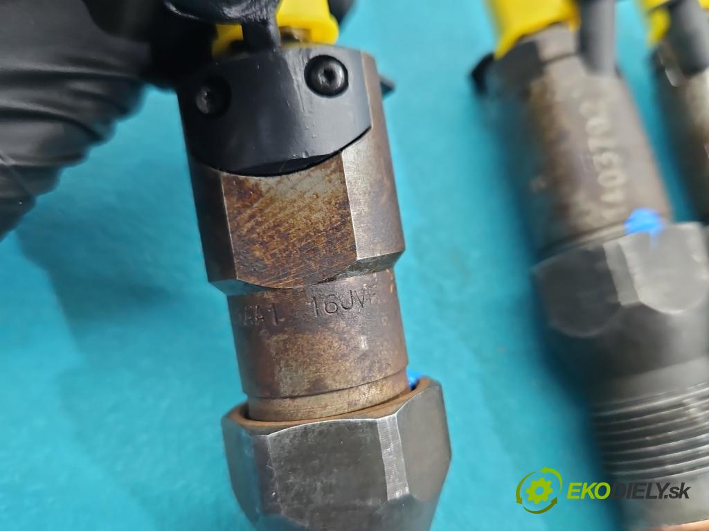 Citroen Berlingo I 1996-2008 1.9d 69KM manual 51 kW 1868 cm3 5- vstrek LDCR02601AA1 (Vstrekovač paliva)