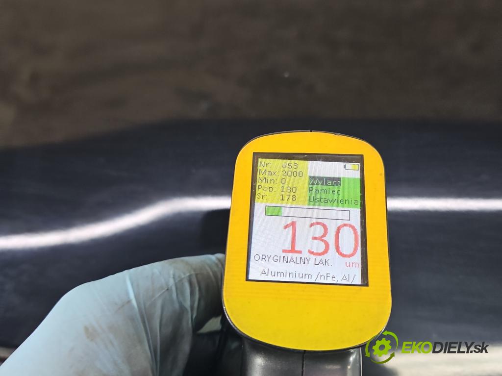 Porsche Cayenne II 2010-2017 4.8 V8 Turbo 500KM automatic 368 kW 4806 cm3 5- zadní kufrové dveře  (Zadní kapoty)