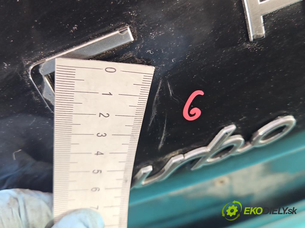 Porsche Cayenne II 2010-2017 4.8 V8 Turbo 500KM automatic 368 kW 4806 cm3 5- zadní kufrové dveře  (Zadní kapoty)