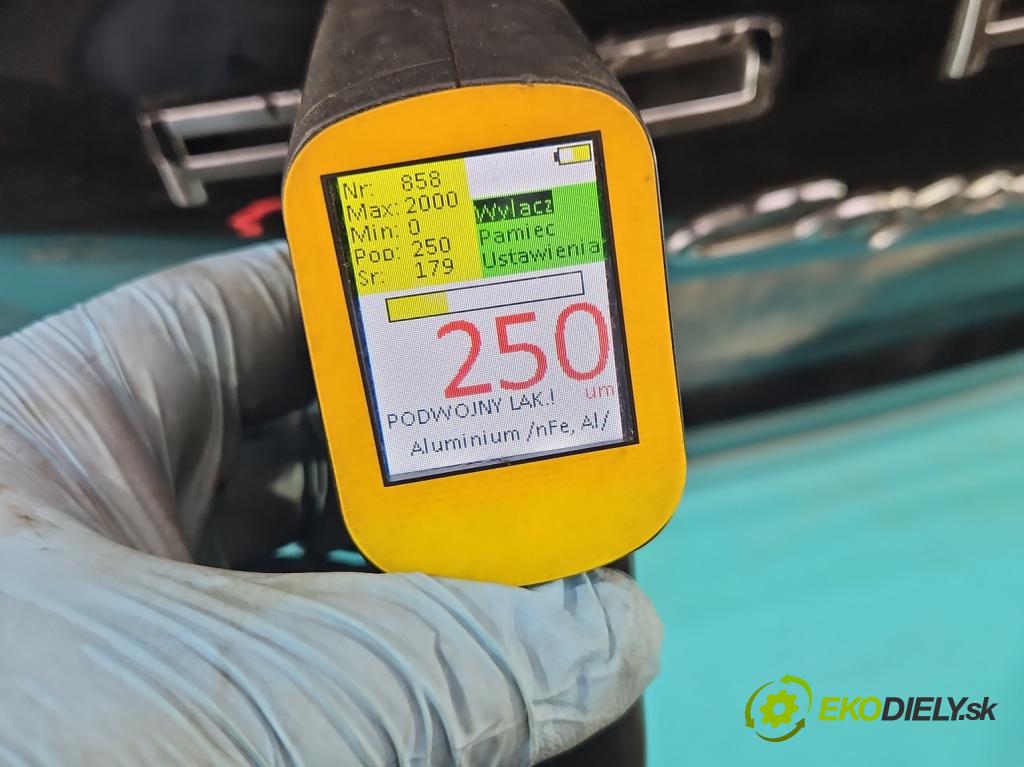 Porsche Cayenne II 2010-2017 4.8 V8 Turbo 500KM automatic 368 kW 4806 cm3 5- zadní kufrové dveře  (Zadní kapoty)