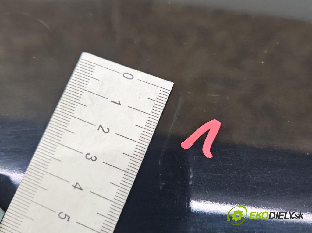 Porsche Cayenne II 2010-2017 4.8 V8 Turbo 500KM automatic 368 kW 4806 cm3 5- zadní kufrové dveře  (Zadní kapoty)