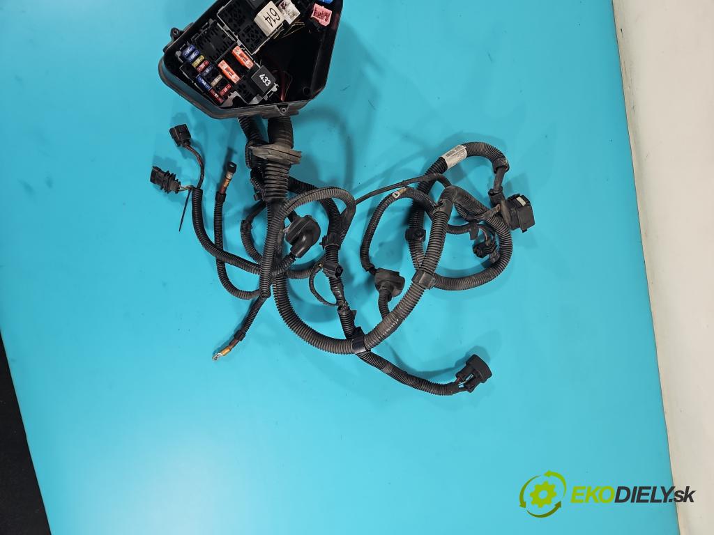 Porsche Cayenne II 2010-2017 4.8 V8 Turbo 500KM automatic 368 kW 4806 cm3 5- skříňka pojistková  (Pojistkové skříňky)