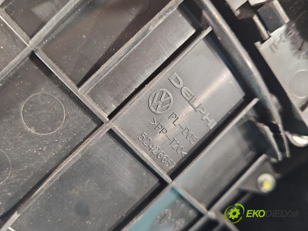 Porsche Cayenne II 2010-2017 4.8 V8 Turbo 500KM automatic 368 kW 4806 cm3 5- radiátor 7P5820005B (Radiátory topení)