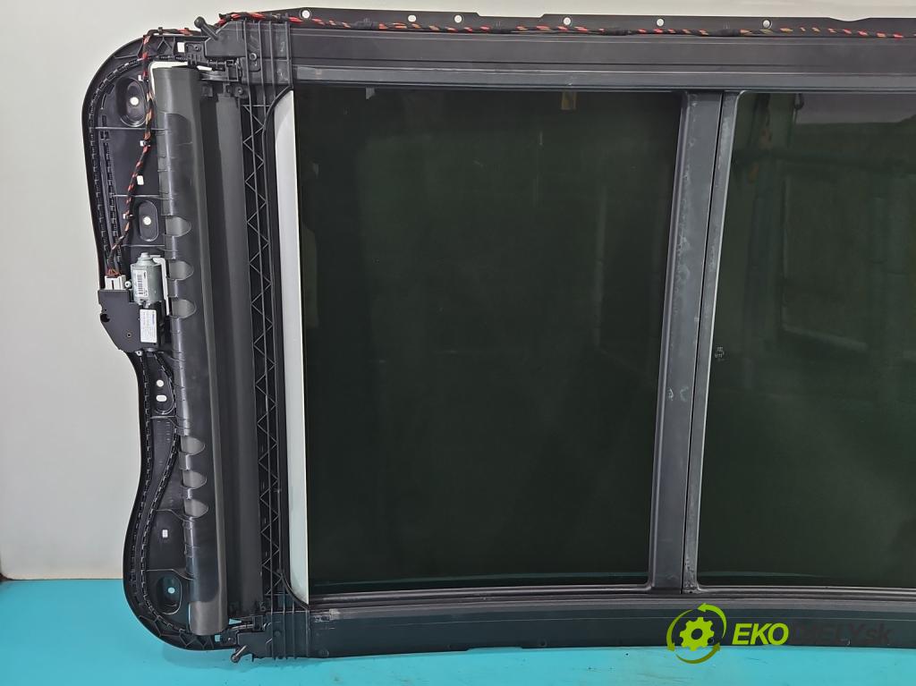 Porsche Cayenne II 2010-2017 4.8 V8 Turbo 500KM automatic 368 kW 4806 cm3 5- Střešní okno:  (Okna karoserie)