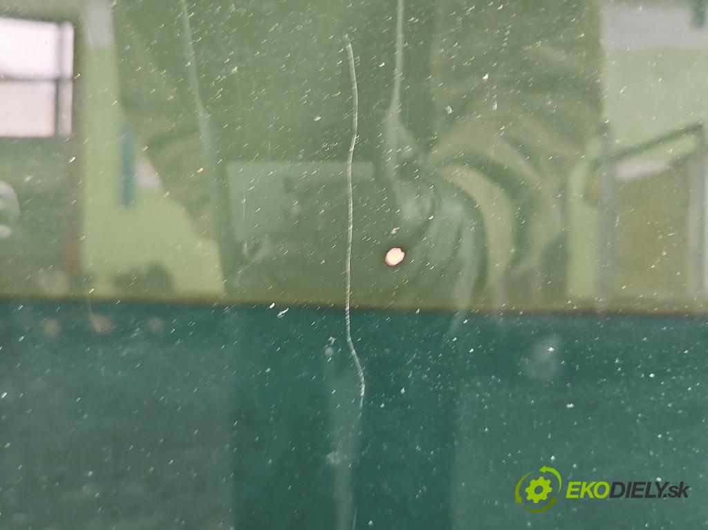 Porsche Cayenne II 2010-2017 4.8 V8 Turbo 500KM automatic 368 kW 4806 cm3 5- Střešní okno:  (Okna karoserie)