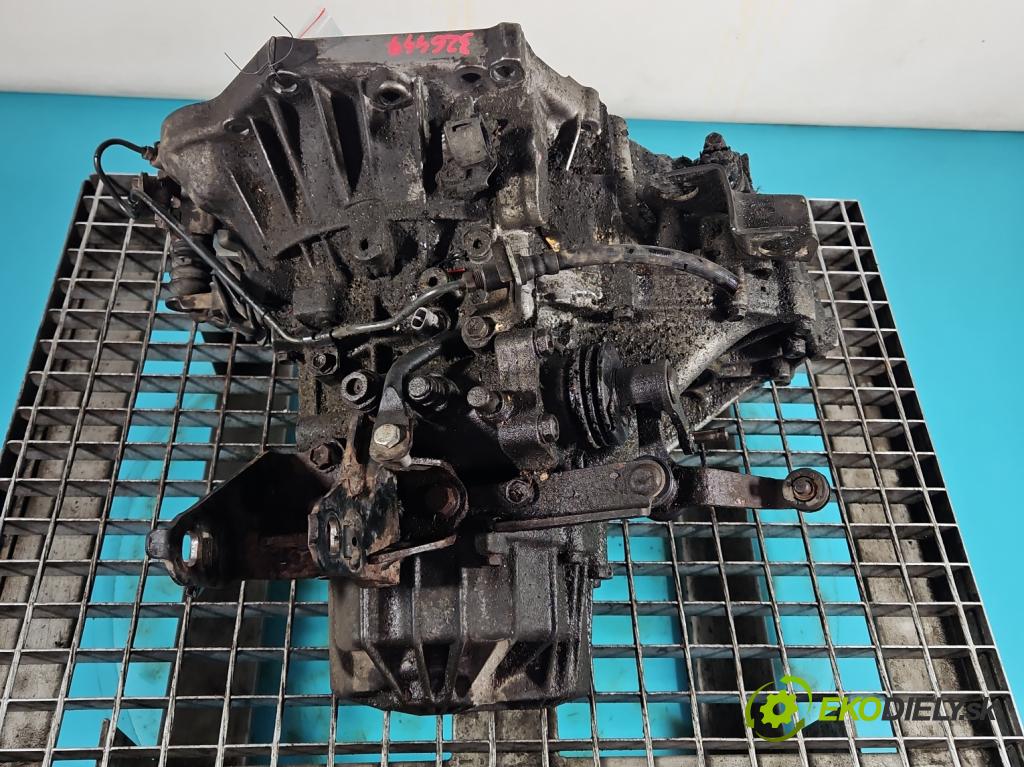 Toyota Corolla E11 1997-2002 1.6 vvti 110 HP manual 81 kW 1598 cm3 5- prevodovka stupeň,rýchlosť manual C60
