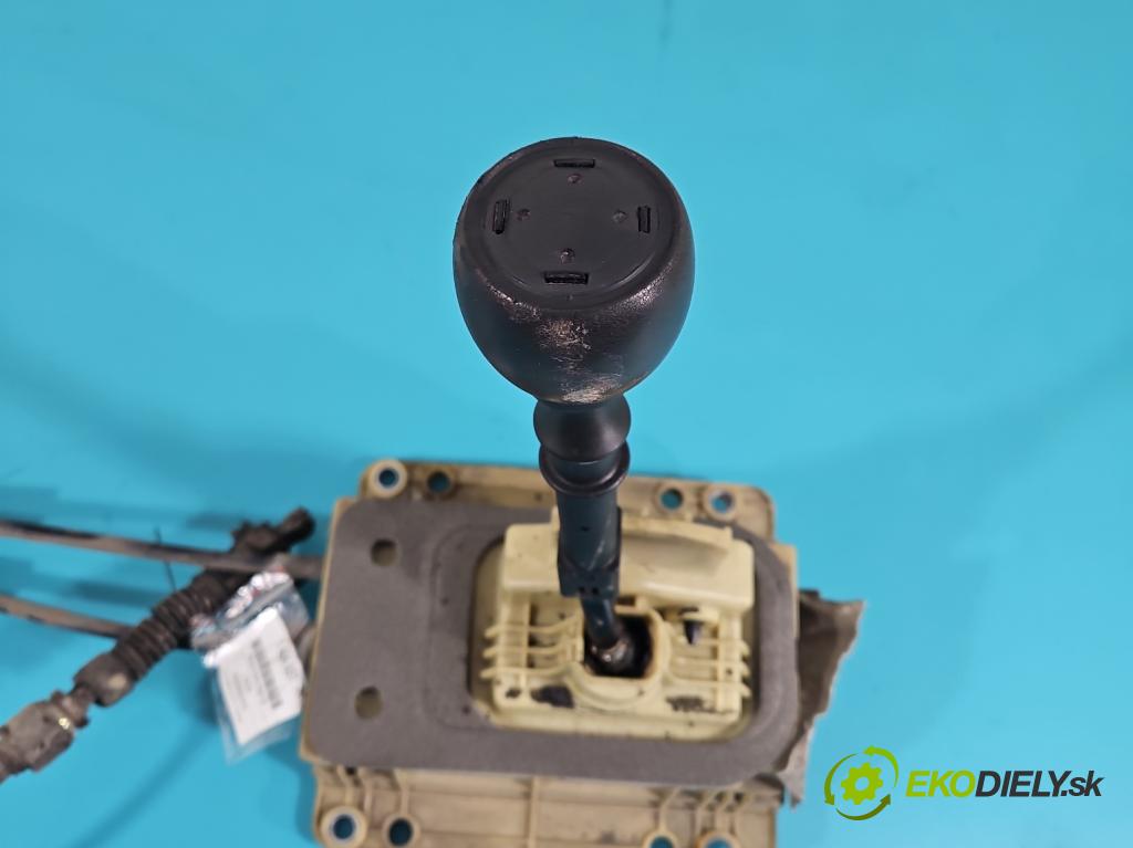 Fiat Stilo 1.2 16V 80 HP manual 59 kW 1242 cm3 5- Páka: Změny: stupeň,rýchlosť 735304950 (Rýchlostné páky / kulisy)