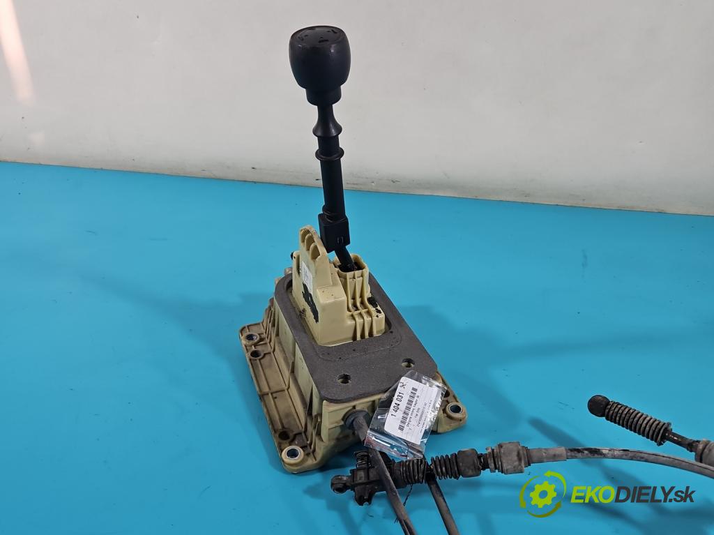 Fiat Stilo 1.2 16V 80 HP manual 59 kW 1242 cm3 5- Páka: Změny: stupeň,rýchlosť 735304950 (Rýchlostné páky / kulisy)