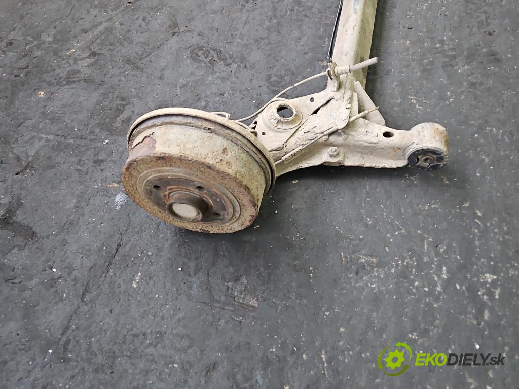 Opel Tigra B 2004-2009 1.4 16V 90 hp manual 66 kW 1364 cm3 2- zadní výztuha  (Výztuhy zadní)