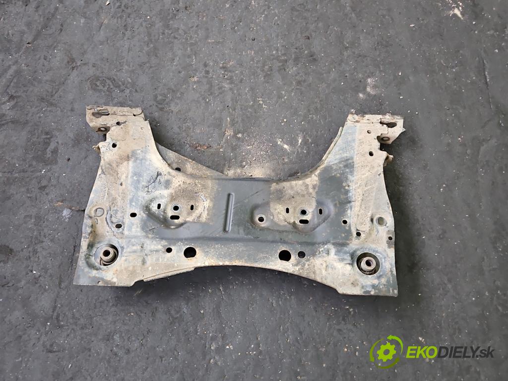 Nissan Micra K12 2003-2010 1.5 dci 68 HP manual 50 kW 1461 cm3 3- výstuha motora