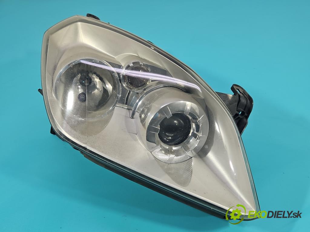 Opel Tigra B 2004-2009 1.4 16V 90 HP manual 66 kW 1364 cm3 2- Reflektor: pravý 93162204 (Pravé)