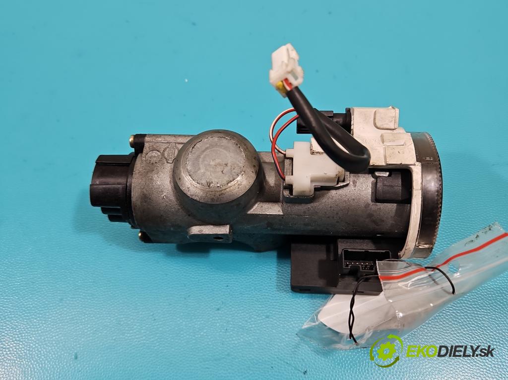 Nissan Primera P12 2001-2007 1.8 16V 116 HP manual 85 kW 1769 cm3 5- Spínačka  (Spínacie skrinky a kľúče)