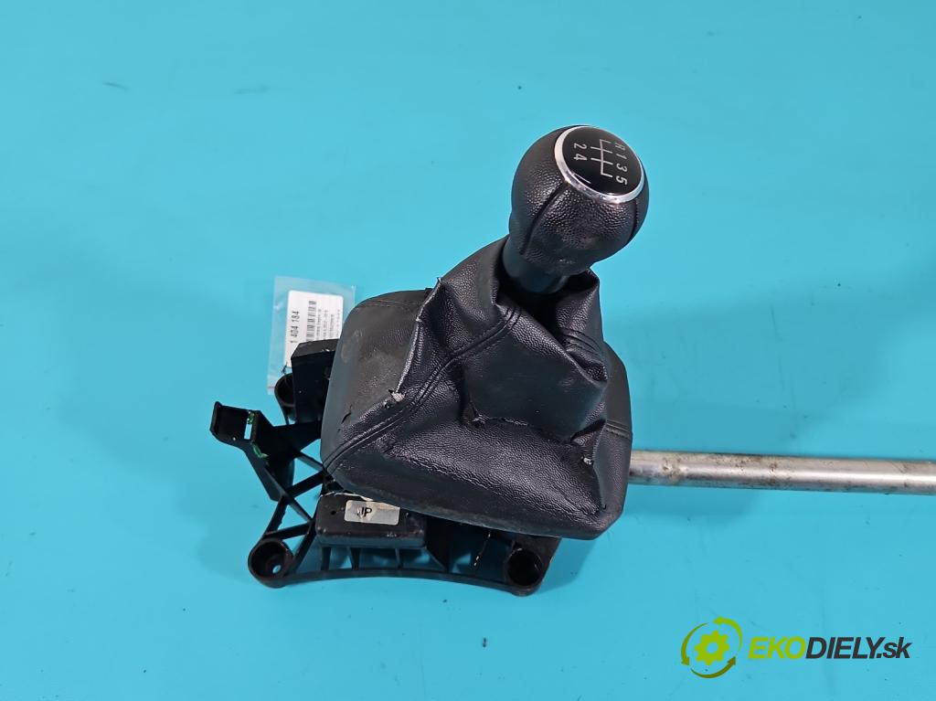 Opel Meriva A 2002-2010 1.8 16V 125 HP manual 92 kW 1796 cm3 5- Páka: Změny: stupeň,rýchlosť  (Rýchlostné páky / kulisy)