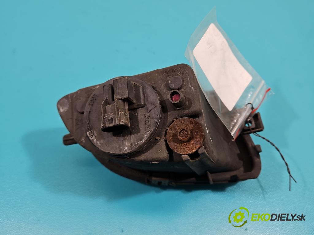Toyota Corolla E11 1997-2002 1.6 vvti 110 hp manual 81 kW 1598 cm3 5- Halogen levý  (Ostatné)