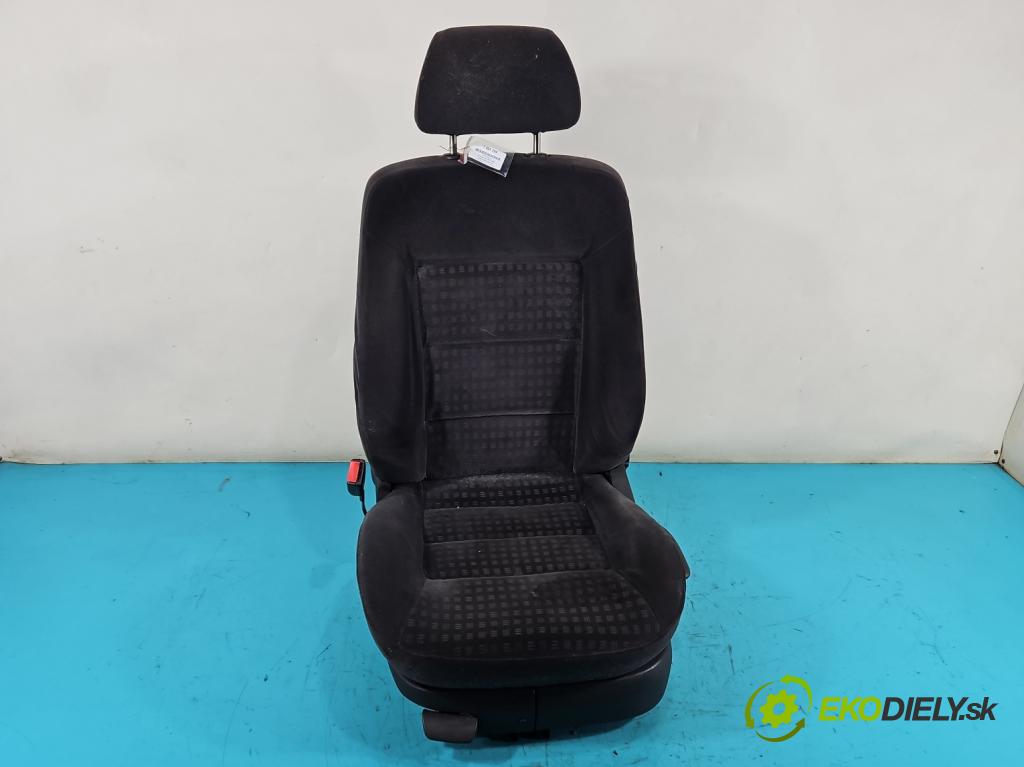 Vw Passat B5 1995-2005 1.9 tdi 131 HP manual 96 kW 1896 cm3 4- Sedačka ľavý  (Sedačky, sedadlá)