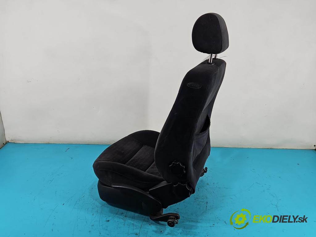 Vw Passat B5 1995-2005 1.9 tdi 131 HP manual 96 kW 1896 cm3 4- Sedačka ľavý  (Sedačky, sedadlá)