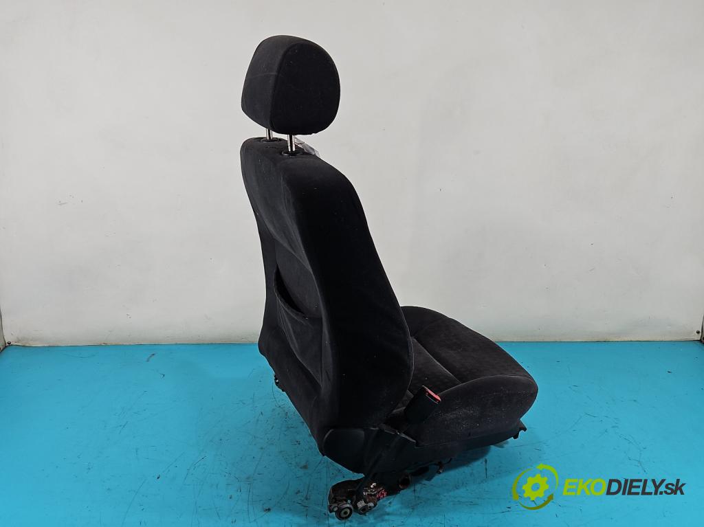 Vw Passat B5 1995-2005 1.9 tdi 131 HP manual 96 kW 1896 cm3 4- Sedačka ľavý  (Sedačky, sedadlá)