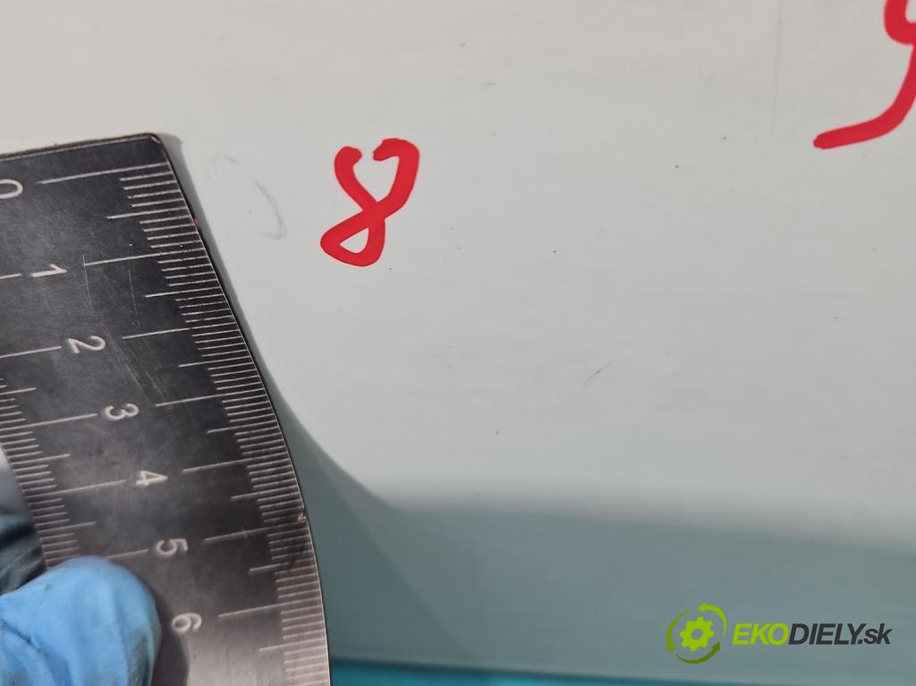 Mercedes A W168 1997-2004 1.7 cdi 95 hp automatic 70 kW 1689 cm3 5- zadní kufrové dveře  (Zadní kapoty)