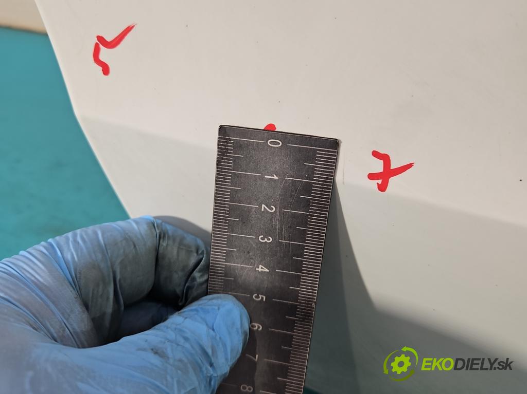 Mercedes A W168 1997-2004 1.7 cdi 95 hp automatic 70 kW 1689 cm3 5- zadní kufrové dveře  (Zadní kapoty)