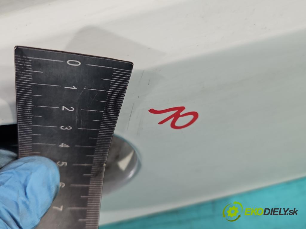 Mercedes A W168 1997-2004 1.7 cdi 95 hp automatic 70 kW 1689 cm3 5- zadní kufrové dveře  (Zadní kapoty)