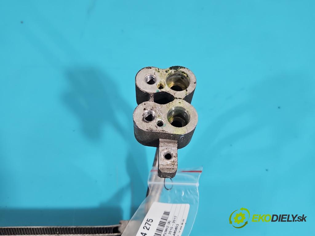 Porsche Cayenne II 2010-2017 4.8 V8 Turbo 500KM automatic 368 kW 4806 cm3 5- chladič klimatizácie 7P0820411 (Chladiče klimatizácie)