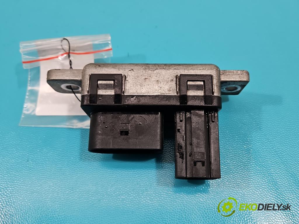 Volvo V90 2016- 2.0 D5 235 HP automatic 173 kW 1969 cm3 5- Relé: svíčky: zařicích: 0281003154 (Relé)