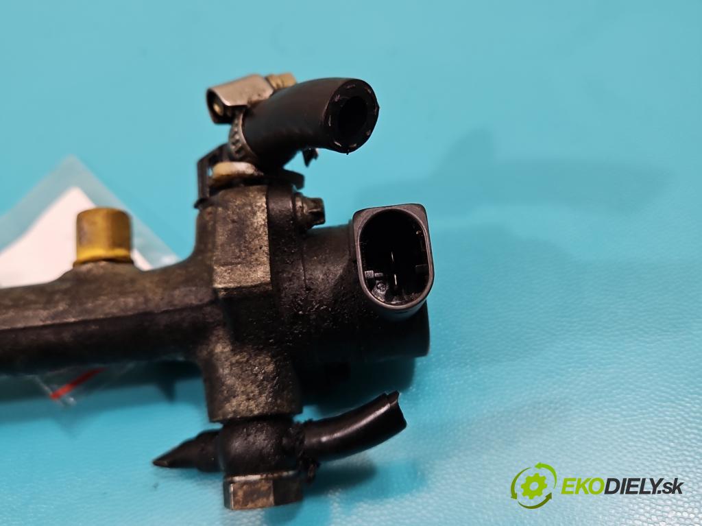 Mercedes A W168 1997-2004 1.7 cdi 95 HP automatic 70 kW 1689 cm3 5- lišta vstrekovacia 0445214005 (Vstrekovacie lišty)